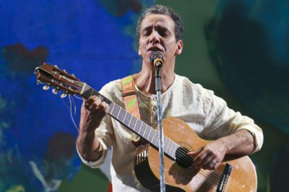 Mario de Andrade dá o tom do show de abertura da FLIP