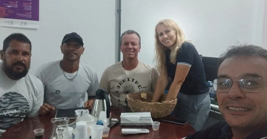 Reunião com barqueiros tradicionais